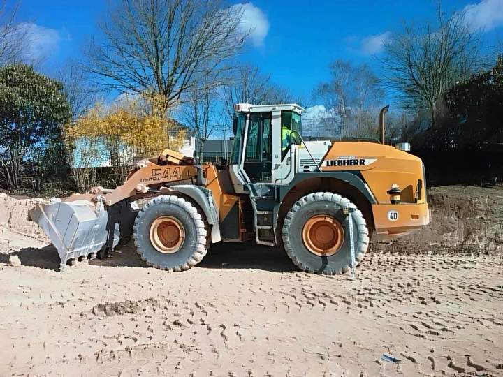 Location de matériel avec chauffeur Gouffern en Auge